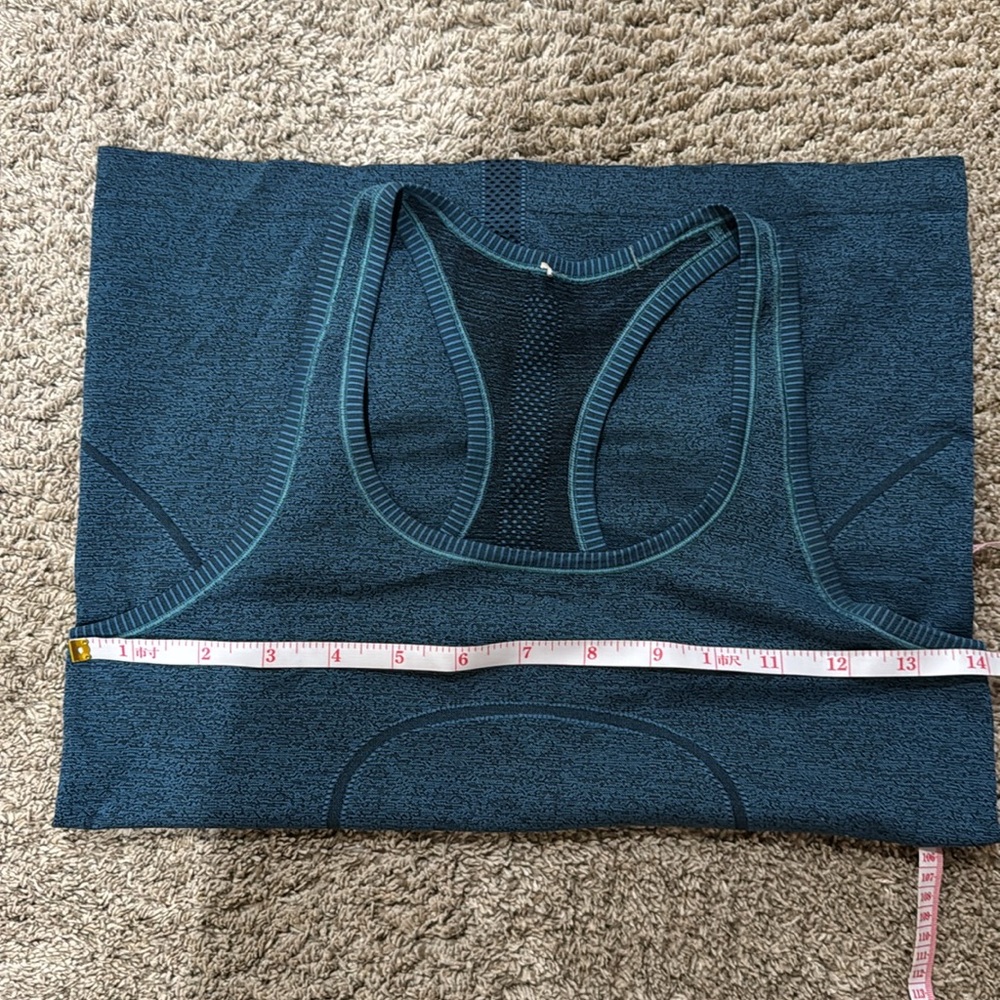 Lululemon Women's Blue Athletic Tank Top - Picture 5 of 5
